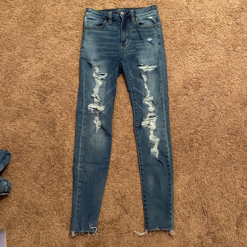 American eagle ripped tight jeans